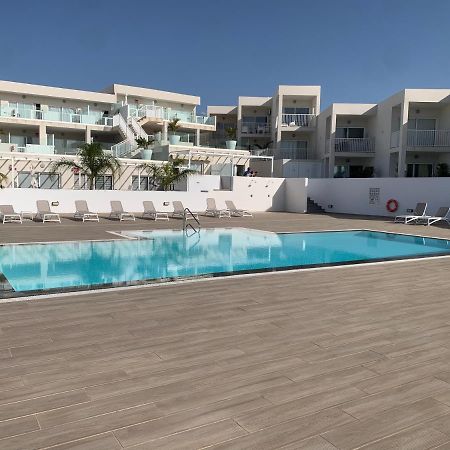 Marco'S Senator Suite Costa Teguise Bagian luar foto