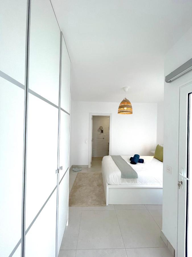 Marco'S Senator Suite Costa Teguise Bagian luar foto