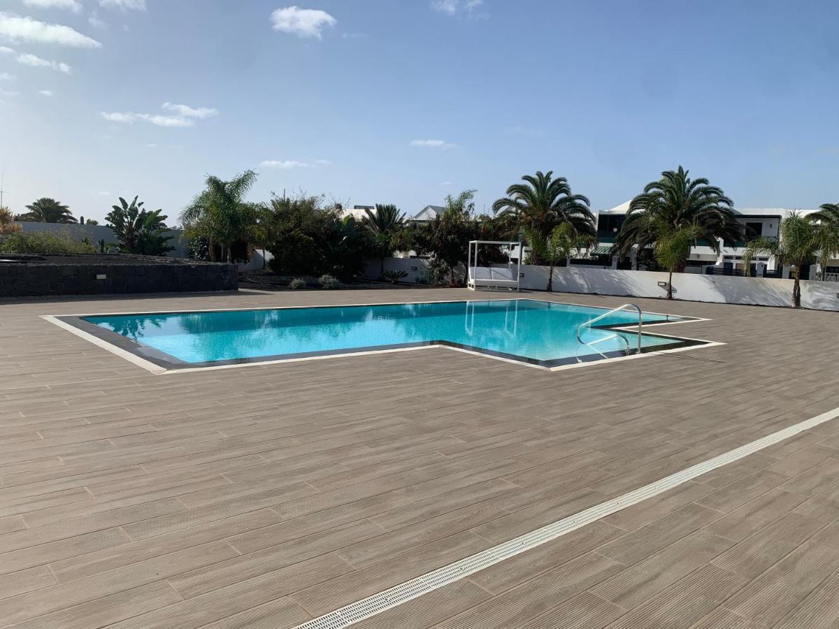 Marco'S Senator Suite Costa Teguise Bagian luar foto